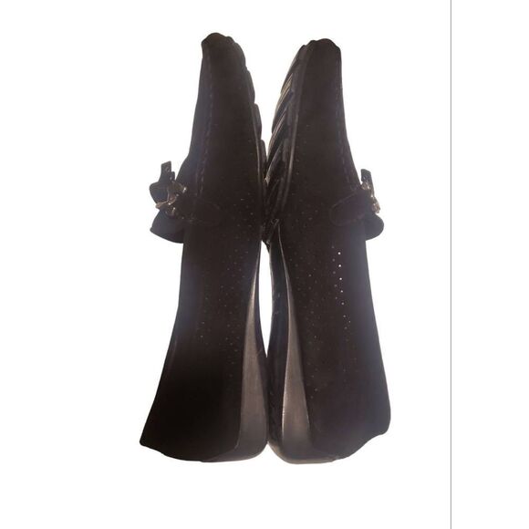 Stuart Weitzman Black Perforated Suede Driving Loafers Size 8.5 - Picture 2 of 5